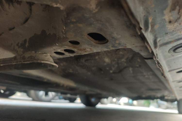 Used Haima Fumei 2014 M5 1.6L Automatic Elite Model Chassis Front Left