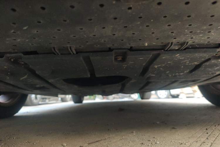 Used Haima Fumei 2014 M5 1.6L Automatic Elite Model Chassis Front