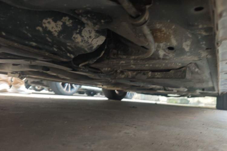 Used Haima Fumei 2014 M5 1.6L Automatic Elite Model Chassis Rear Right