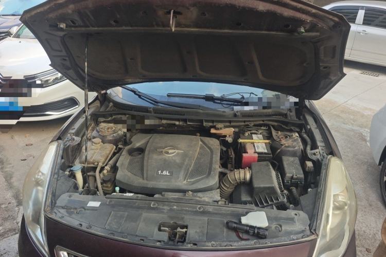 Used Haima Fumei 2014 M5 1.6L Automatic Elite Model Engine Bay