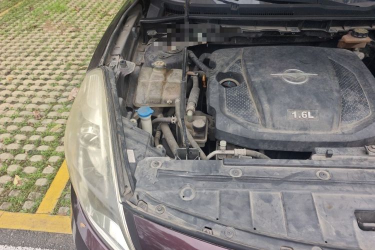 Used Haima Fumei 2014 M5 1.6L Manual Comfort Model Engine Bay Right