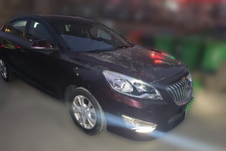 Used Haima Fumei 2014 M5 1.6L Automatic Comfort Model Front Right 45 Deg
