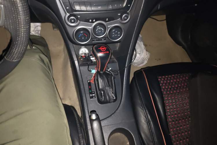 Used Haima Fumei 2014 M5 1.6L Automatic Comfort Model Gear Lever