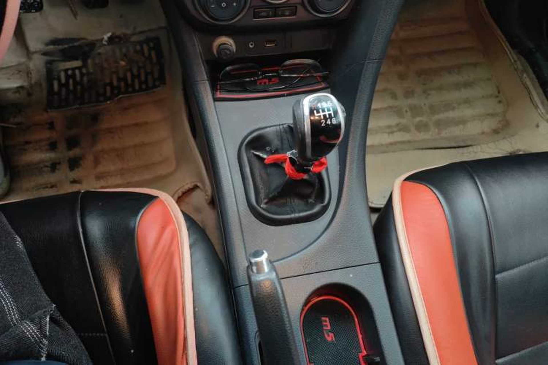 Used Haima Fumei 2014 M5 1.6L Manual Elite Model Gear Lever