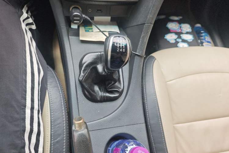 Used Haima Fumei 2014 M5 1.6L Manual Comfort Model Gear Lever