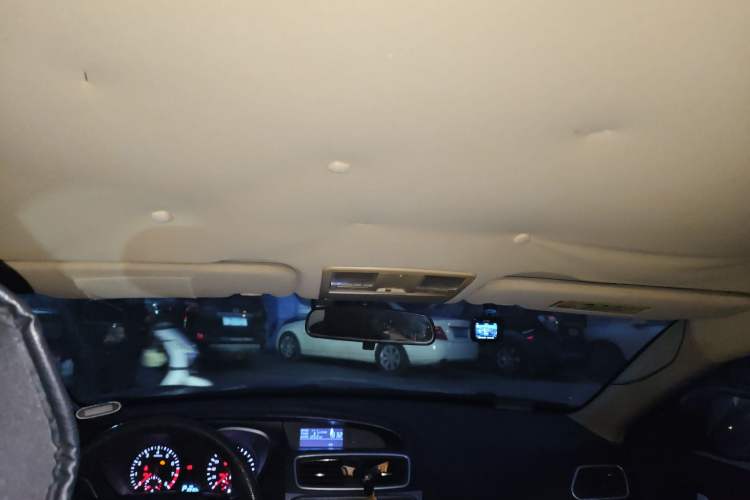 Used Haima Fumei 2014 M5 1.6L Automatic Comfort Model Headliner