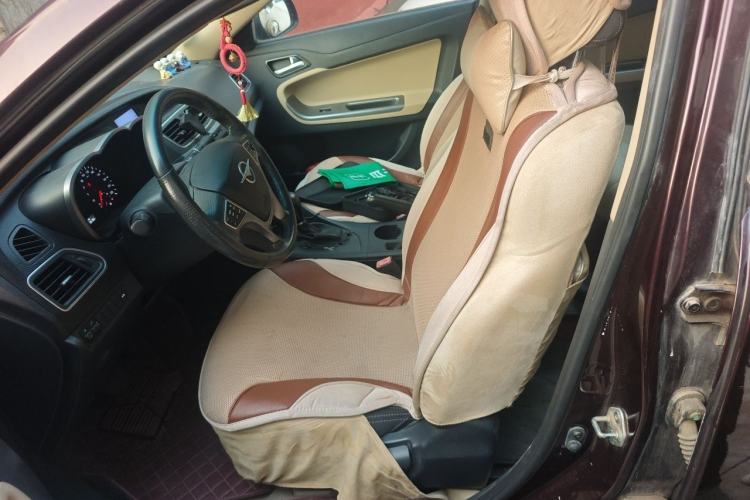 Used Haima Fumei 2014 M5 1.6L Automatic Elite Model Left Front Seat