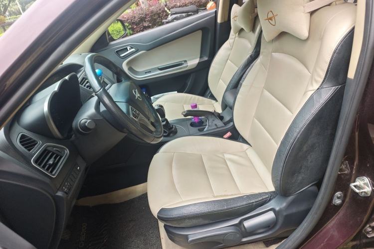 Used Haima Fumei 2014 M5 1.6L Manual Comfort Model Left Front Seat