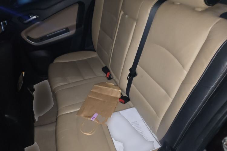 Used Haima Fumei 2014 M5 1.6L Automatic Comfort Model Left Rear Seat