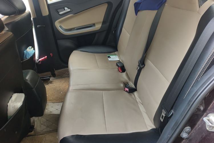 Used Haima Fumei 2014 M5 1.6L Automatic Elite Model Left Rear Seat