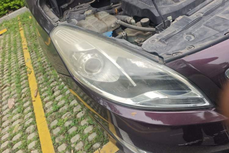 Used Haima Fumei 2014 M5 1.6L Manual Comfort Model Right Front Headlight