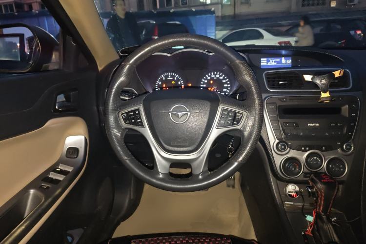 Used Haima Fumei 2014 M5 1.6L Automatic Comfort Model Steering Wheel