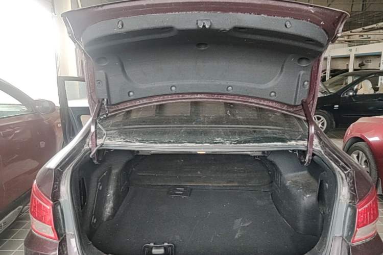 Used Haima Fumei 2014 M5 1.6L Manual Elite Model Trunk