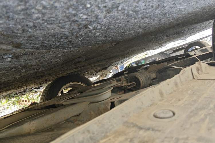 Used Haima Fumei 2014 M5 1.6L Automatic Elite Model Chassis Front Right