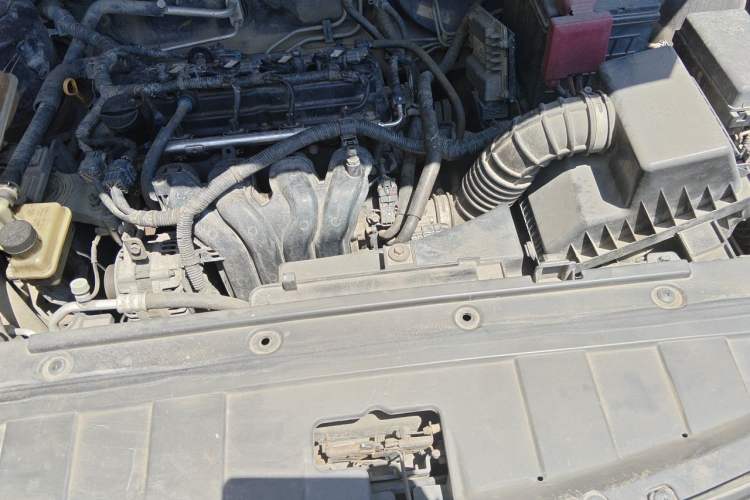 Used Haima Fumei 2014 M5 1.6L Automatic Elite Model Engine Bay