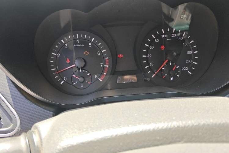 Used Haima Fumei 2014 M5 1.6L Automatic Elite Model Odometer Close Up