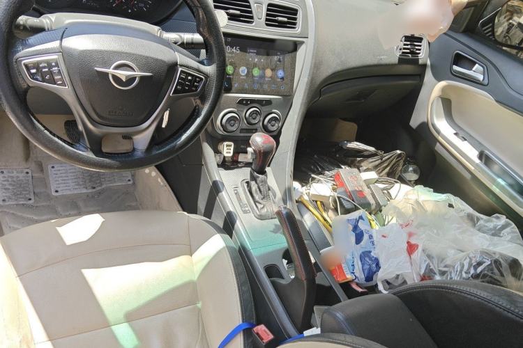 Used Haima Fumei 2014 M5 1.6L Automatic Elite Model Steering Wheel