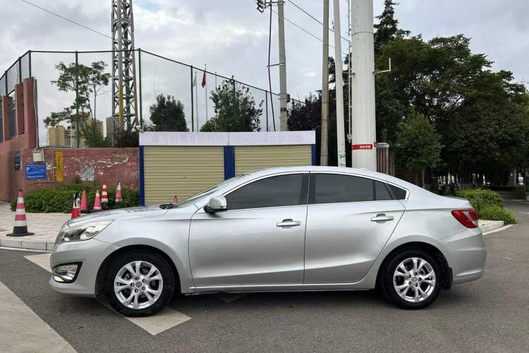Used Haima Fumei 2014 M5 1.6L Automatic Comfort Model Exterior 2
