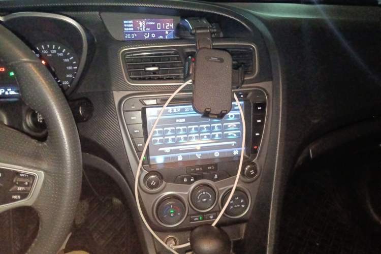 Used Haima Fumei 2014 M5 1.6L Automatic Comfort Model Audio And AC Panel