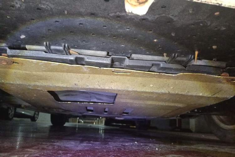 Used Haima Fumei 2014 M5 1.6L Automatic Comfort Model Chassis Front