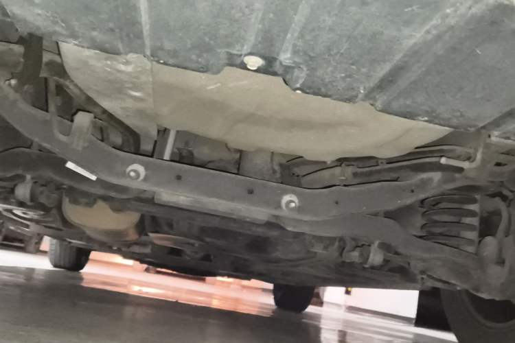 Used Haima Fumei 2014 M5 1.6L Automatic Elite Model Chassis Rear