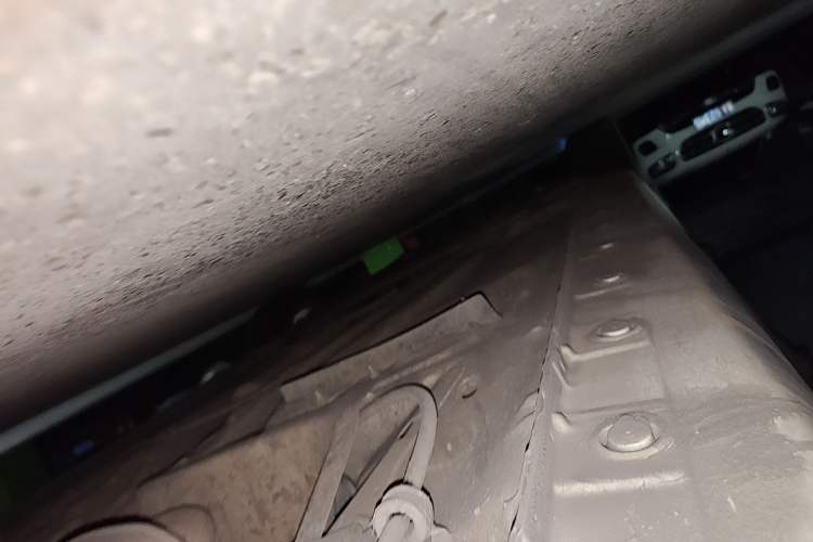 Used Haima Fumei 2014 M5 1.6L Automatic Comfort Model Chassis Rear Left