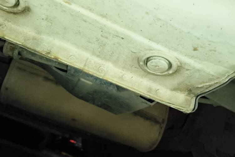 Used Haima Fumei 2014 M5 1.6L Automatic Elite Model Chassis Rear Left