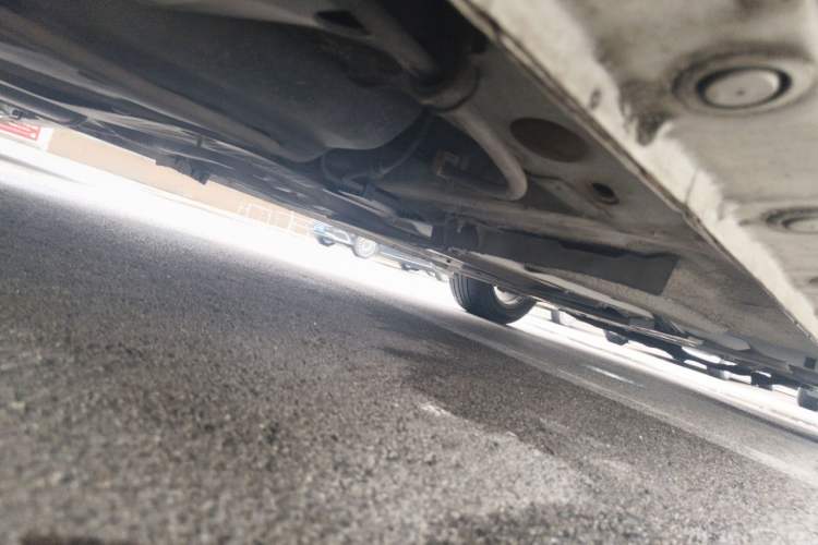 Used Haima Fumei 2014 M5 1.6L Manual Luxury Model Chassis Rear Right