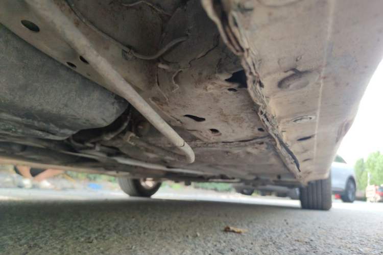 Used Haima Fumei 2014 M5 1.6L Manual Elite Model Chassis Rear Right