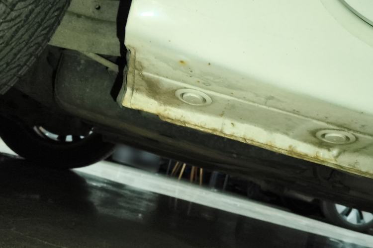 Used Haima Fumei 2014 M5 1.6L Automatic Elite Model Chassis Rear Right