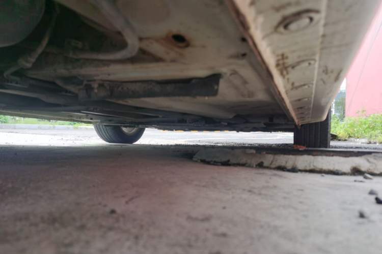 Used Haima Fumei 2014 M5 1.6L Automatic Comfort Model Chassis Rear Right
