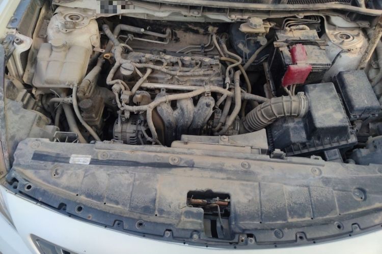 Used Haima Fumei 2014 M5 1.6L Manual Elite Model Engine Bay