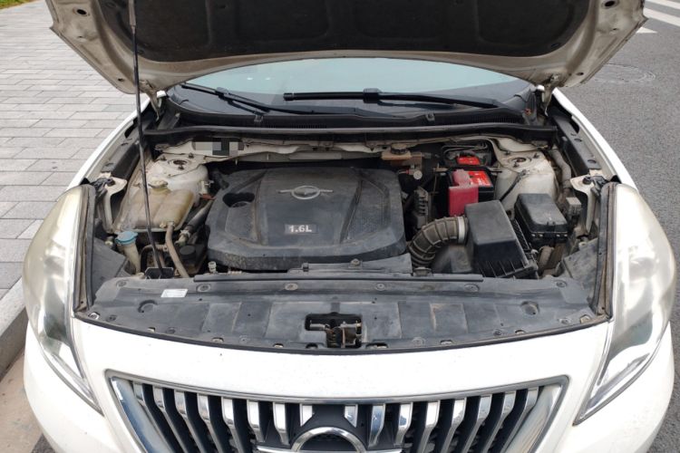 Used Haima Fumei 2014 M5 1.6L Automatic Comfort Model Engine Bay