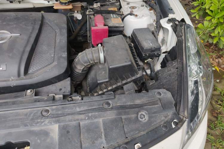 Used Haima Fumei 2014 M5 1.6L Manual Standard Model Engine Bay Left