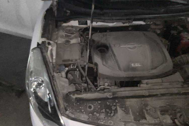 Used Haima Fumei 2014 M5 1.6L Automatic Elite Model Engine Bay Right