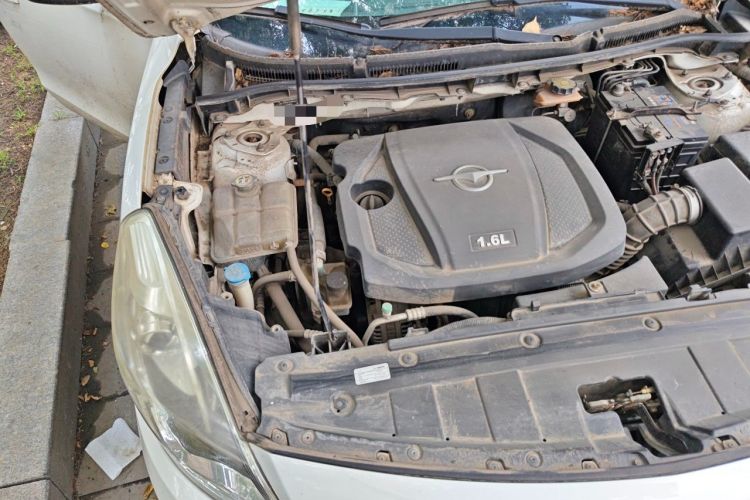 Used Haima Fumei 2014 M5 1.6L Manual Standard Model Engine Bay Right