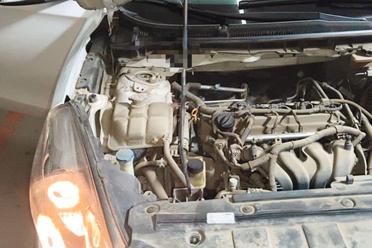 Used Haima Fumei 2014 M5 1.6L Automatic Elite Model Engine Bay Right