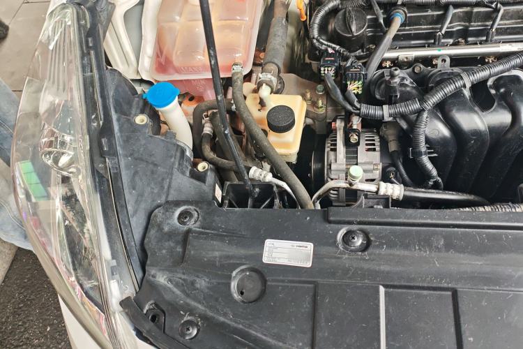 Used Haima Fumei 2014 M5 1.6L Manual Standard Model Engine Bay Right