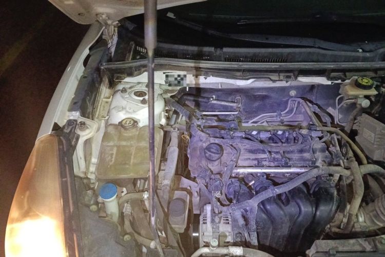 Used Haima Fumei 2014 M5 1.6L Automatic Comfort Model Engine Bay Right