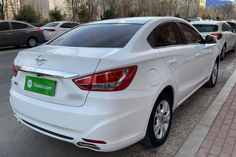 Used Haima Fumei 2014 M5 1.6L Manual Elite Model Exterior 3