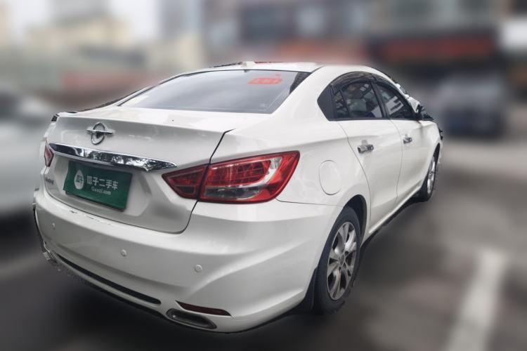 Used Haima Fumei 2014 M5 1.6L Manual Luxury Model Exterior 5