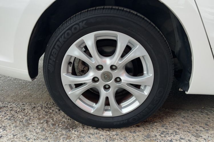 Used Haima Fumei 2014 M5 1.6L Manual Elite Model Exterior 7