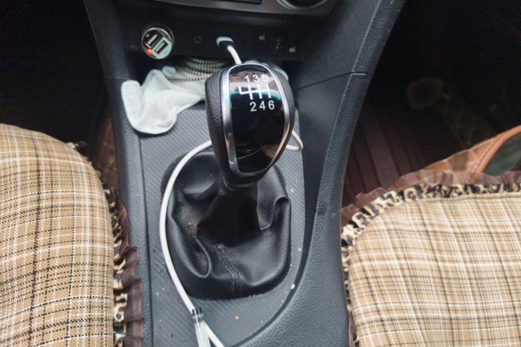 Used Haima Fumei 2014 M5 1.6L Manual Luxury Model Gear Lever