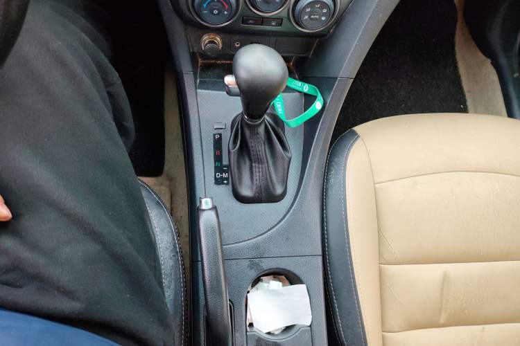 Used Haima Fumei 2014 M5 1.6L Automatic Comfort Model Gear Lever