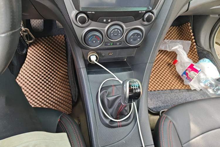 Used Haima Fumei 2014 M5 1.6L Manual Standard Model Gear Lever