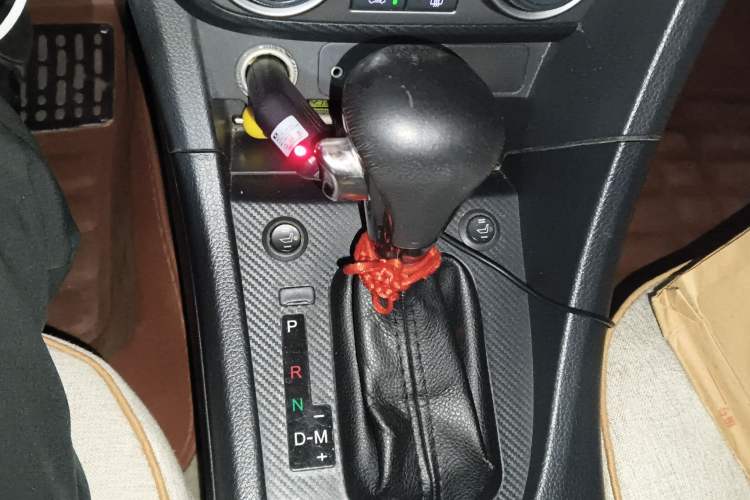 Used Haima Fumei 2014 M5 1.6L Automatic Elite Model Gear Lever