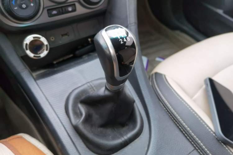 Used Haima Fumei 2014 M5 1.6L Manual Standard Model Gear Lever