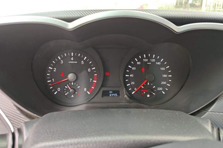 Used Haima Fumei 2014 M5 1.6L Manual Standard Model Instrument Cluster
