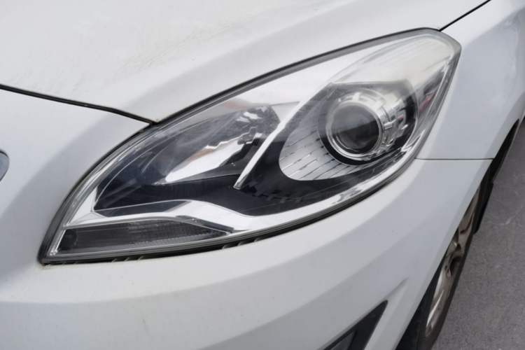 Used Haima Fumei 2014 M5 1.6L Manual Standard Model Left Front Headlight