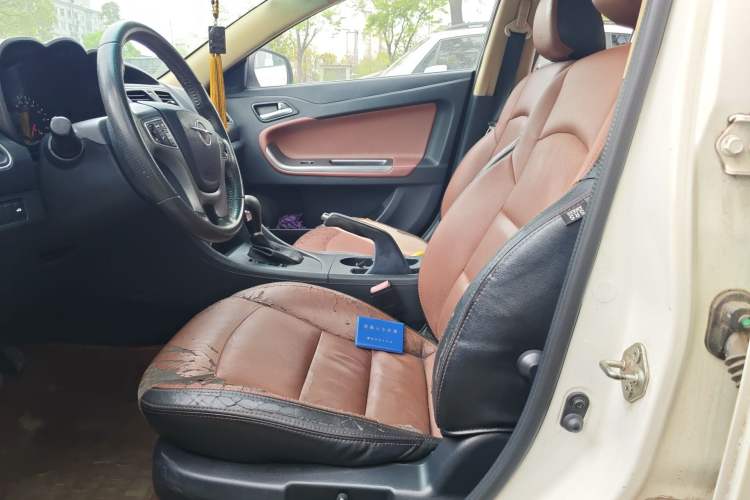 Used Haima Fumei 2014 M5 1.6L Automatic Luxury Model Left Front Seat